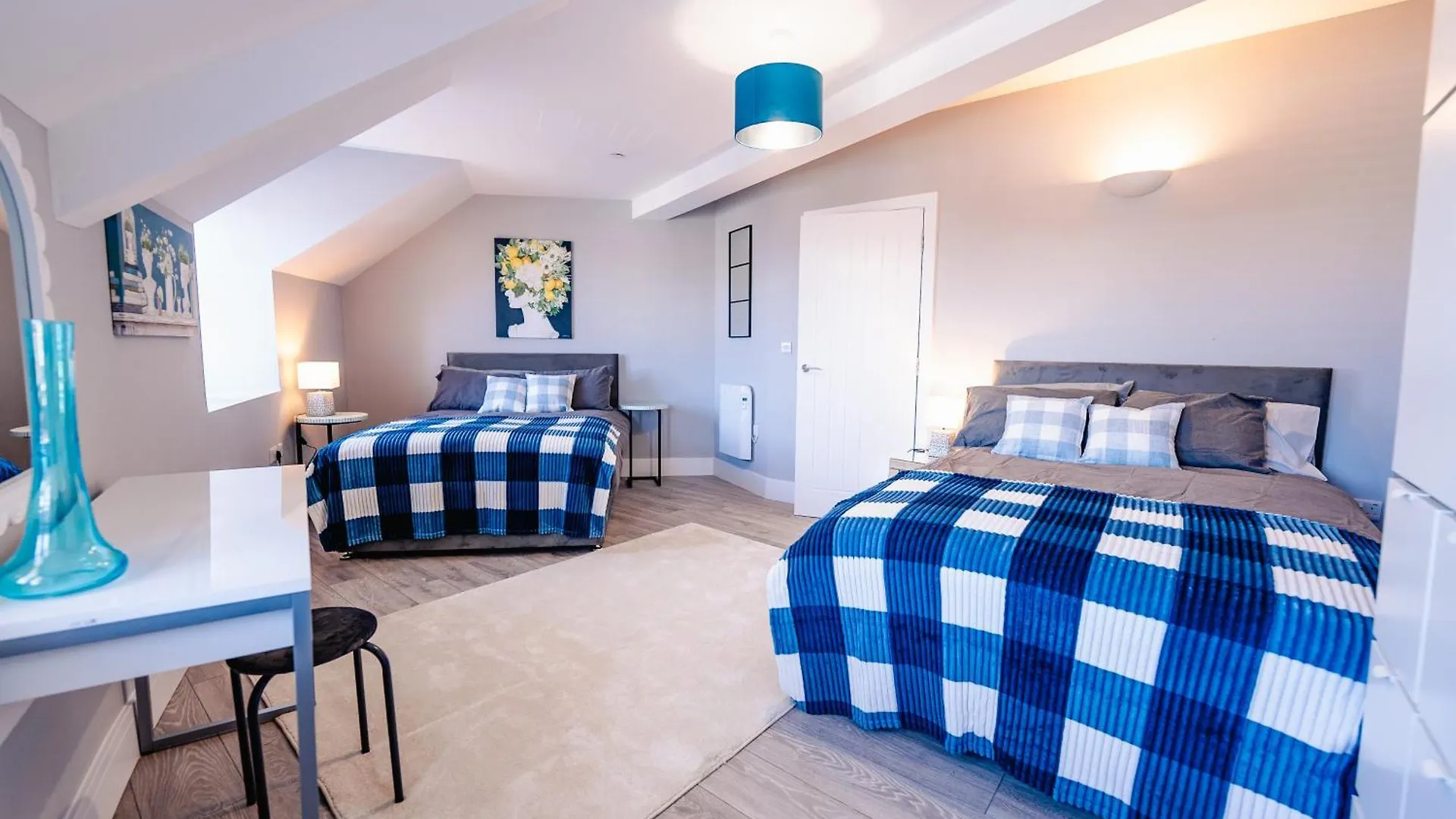 Apartment Spacious & Modern 3-Bed & High Ceiling Cardiff